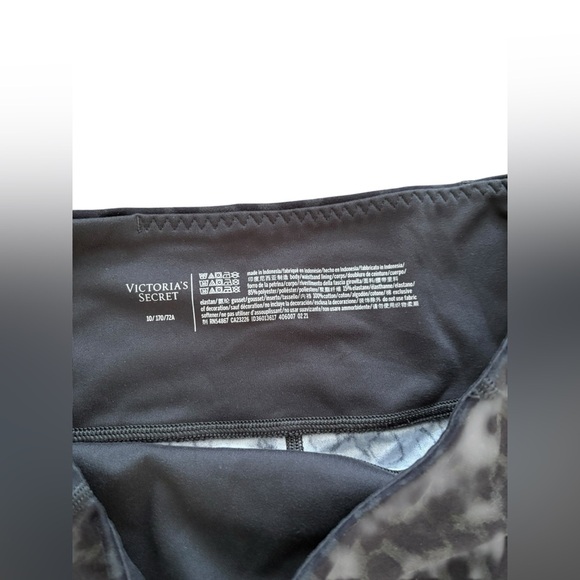 Victoria's Secret Black Leopard Print Leggings - Picture 5 of 6